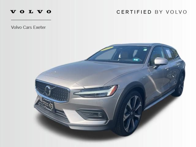 2025 Volvo V60 Cross Country B5 Ultra