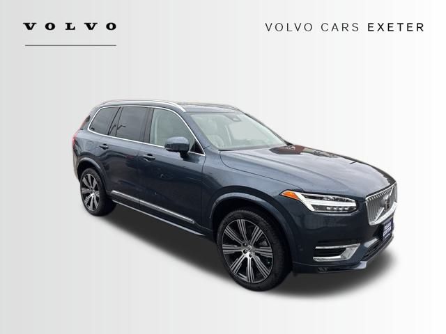 2025 Volvo XC90 photo 2
