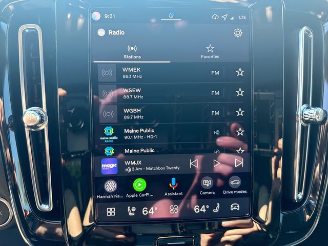 2026 Volvo XC40 Plus - Photo 12
