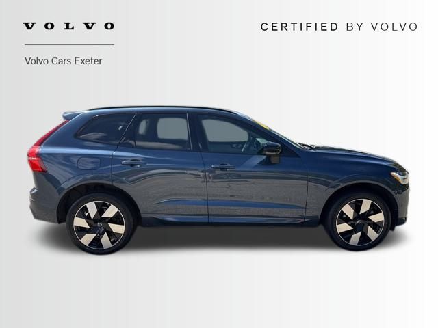 2024 Volvo XC60 Recharge Hybrid Ultimate photo 2
