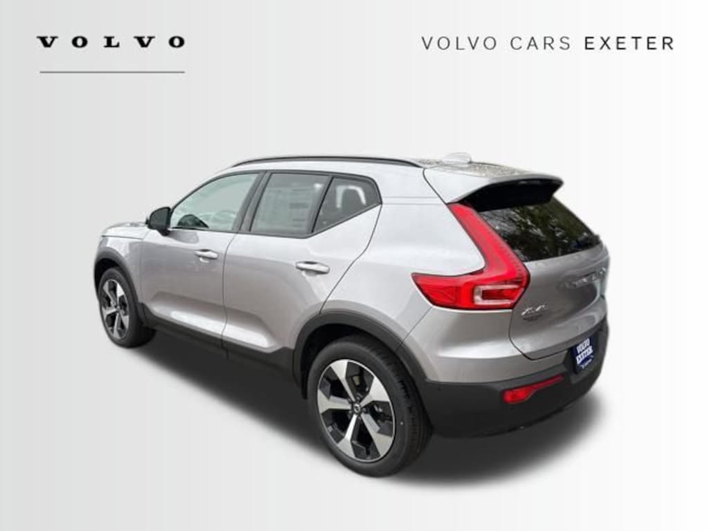 New 2026 Volvo XC40 B5 Plus SUV