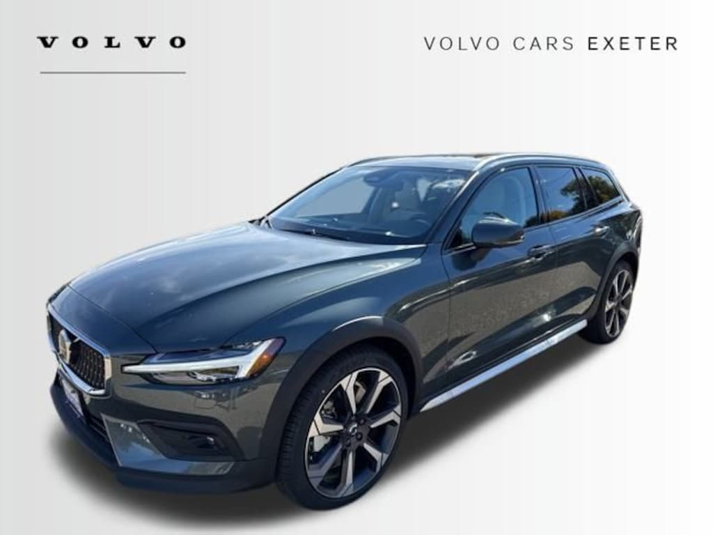 New 2026 Volvo V60 Cross Country B5 Ultra Wagon