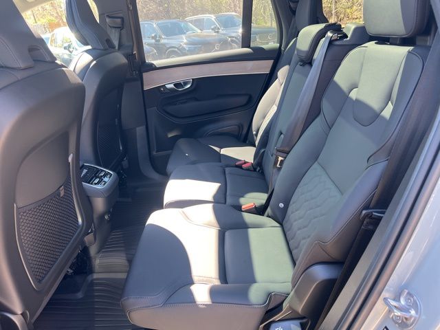 2026 Volvo XC90 Plus - Photo 22