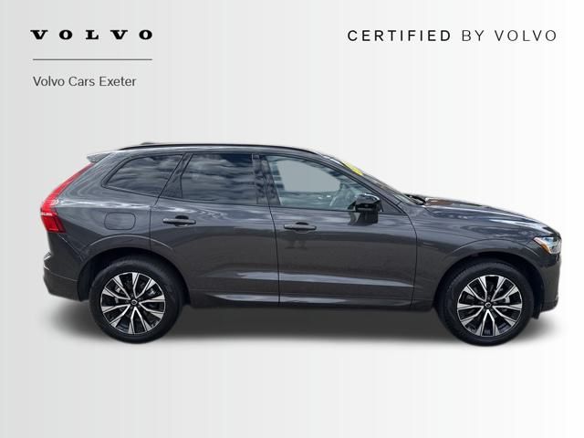 2025 Volvo XC60 B5 Plus photo 4