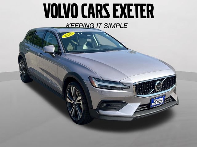 2026 Volvo V60 Cross Country