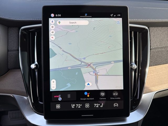 2026 Volvo XC90 Plus photo 3