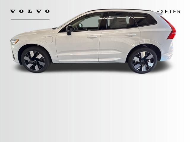 2025 Volvo XC60 Hybrid T8 Plus photo 2