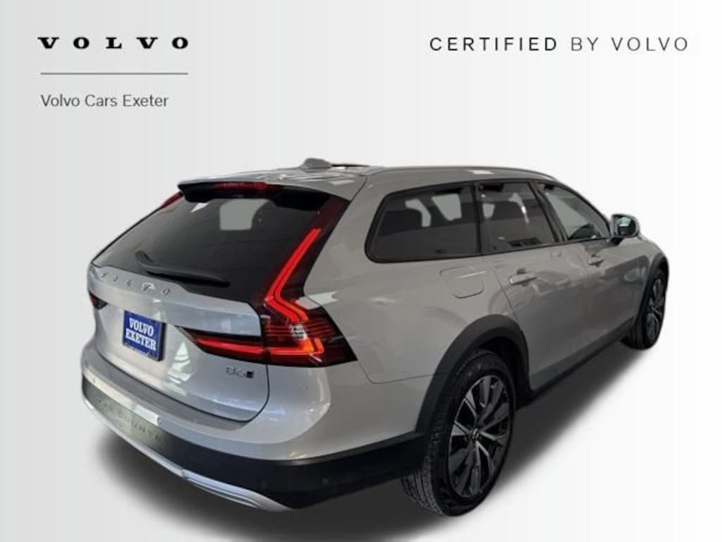 Certified 2024 Volvo V90 Cross Country B6 Wagon