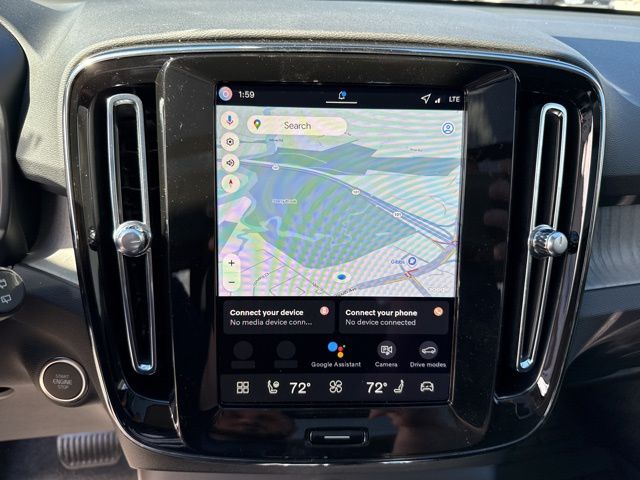 2026 Volvo XC40 Plus - Photo 7