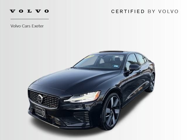 2024 Volvo S60 Plus's photo