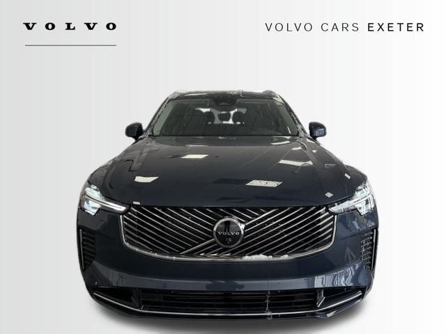 2026 Volvo XC90 Plus - Photo 8