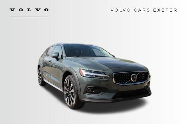 2026 Volvo V60 Cross Country B5 Ultra AWD's photo