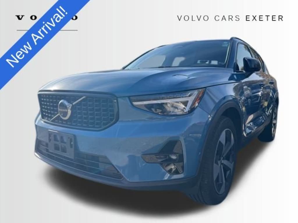 Certified 2023 Volvo XC40 B5 Plus Dark Theme SUV