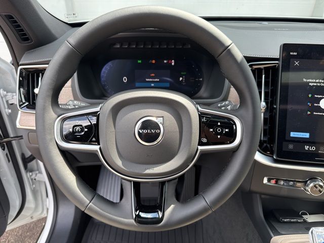 2026 Volvo XC90 Plus - Photo 7