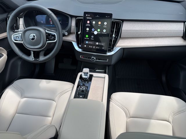 2026 Volvo XC90 Plus - Photo 6