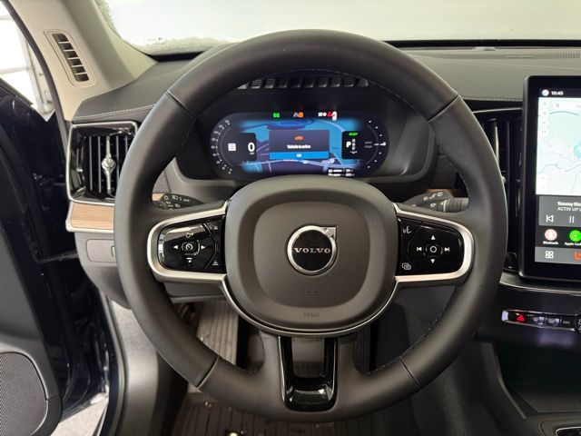 2026 Volvo XC90 Plus - Photo 18