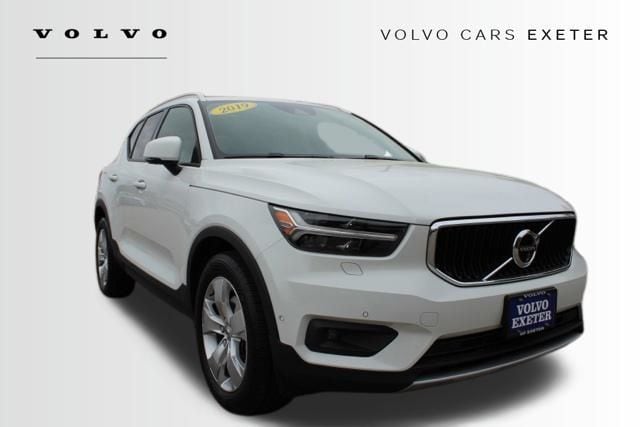 2019 Volvo XC40 T5 Momentum AWD's photo