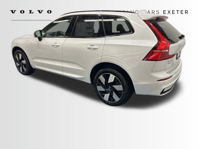 2025 Volvo XC60 Hybrid T8 Plus photo 2