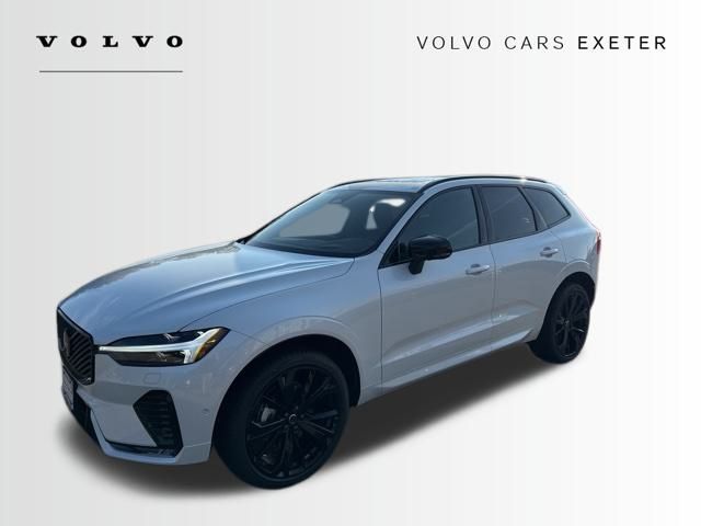 2026 Volvo XC60 B5 Black Edition photo 2