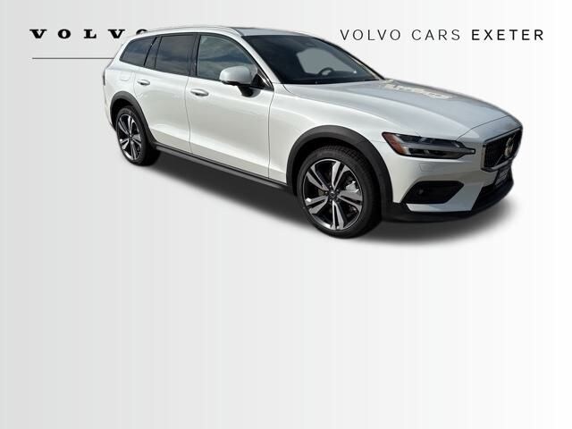 2026 Volvo V60 Cross Country B5 Plus AWD Wagon