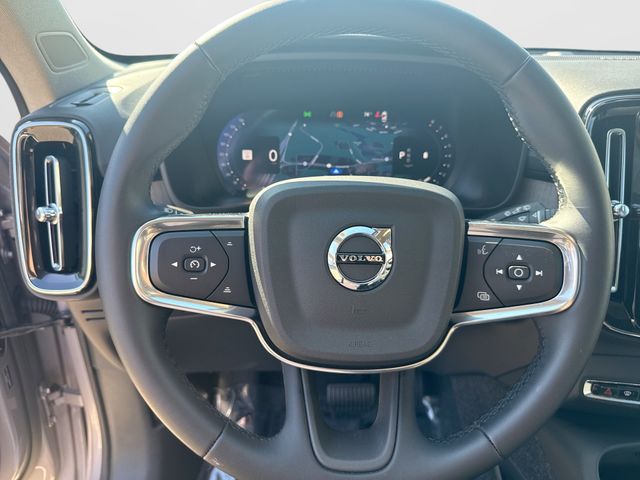 2026 Volvo XC40 Plus - Photo 11