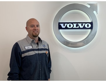 Staff member Sean Rowe from ID_ea8a83ec8980