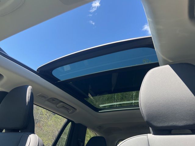 2026 Volvo XC90 Plus - Photo 28
