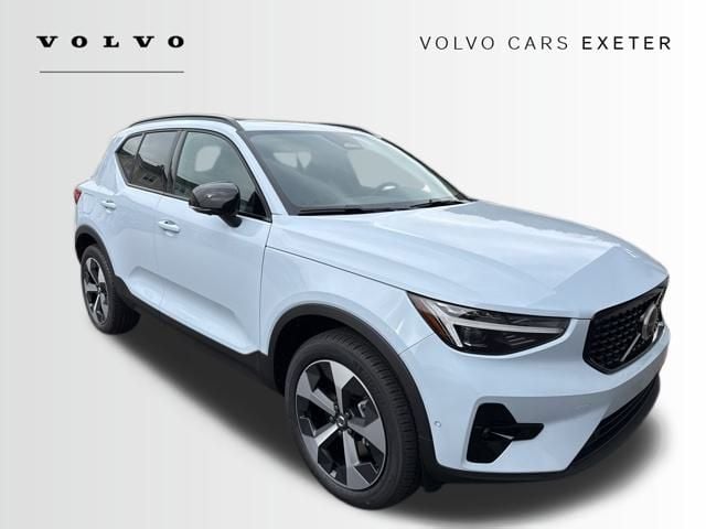 2026 Volvo XC40 Plus's photo