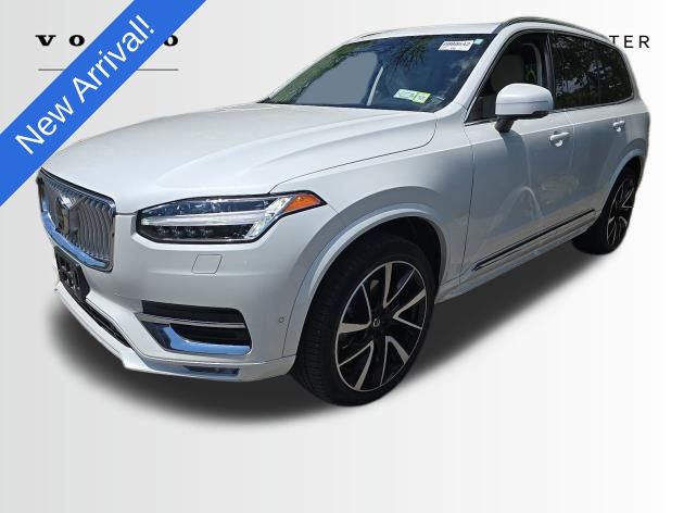 2025 Volvo XC90 B6 Plus Bright 7-Seater 4WD's photo