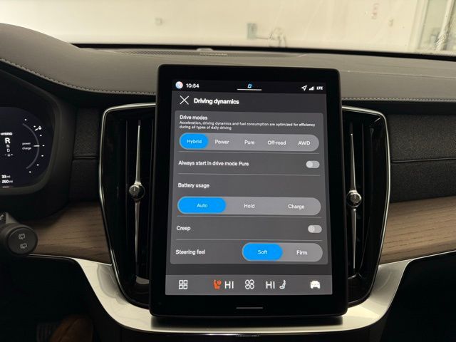 2026 Volvo XC90 Plus - Photo 25