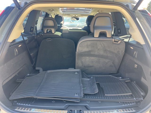 2026 Volvo XC90 Plus - Photo 20