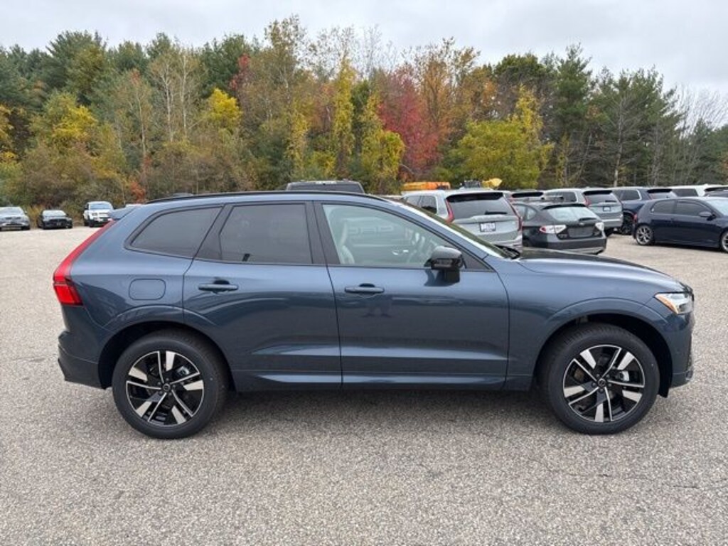 New 2026 Volvo XC60 B5 Plus SUV