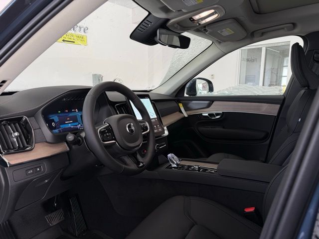 2026 Volvo XC90 Plus - Photo 15