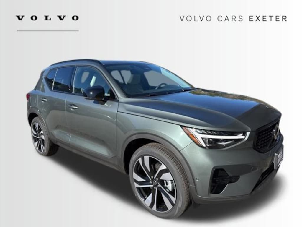 New 2026 Volvo XC40 B5 Ultra SUV