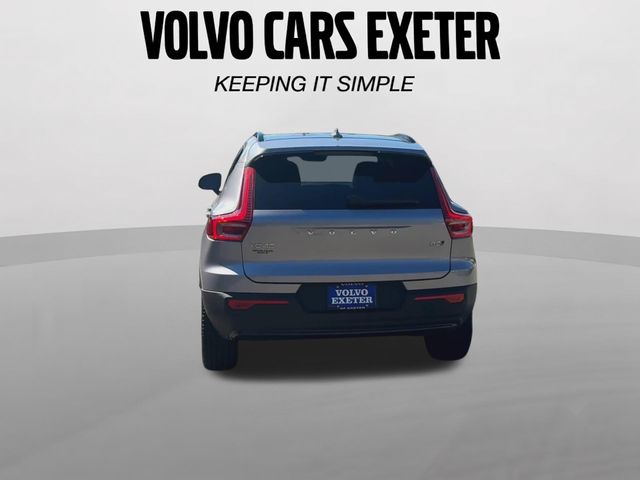 2026 Volvo XC40 Plus - Photo 7