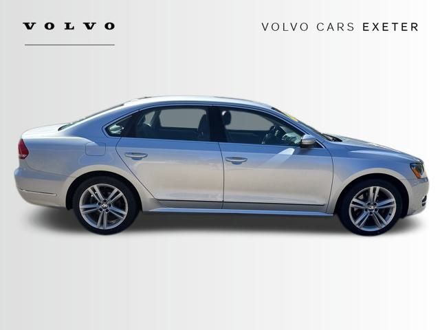 2015 Volkswagen Passat SE photo 3