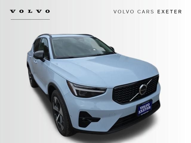 2026 Volvo XC40 B5 Plus AWD