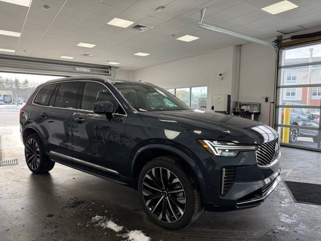 2026 Volvo XC90 Plus - Photo 7