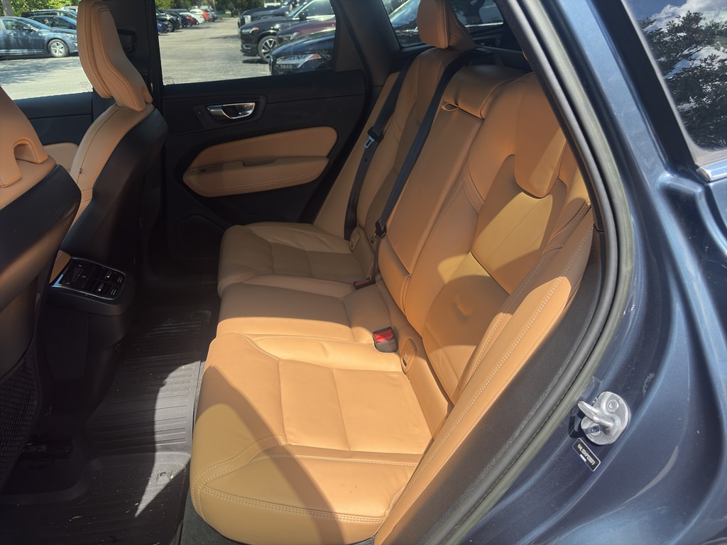 Used 2023 Volvo XC60 Ultimate Bright Theme Sport Utility