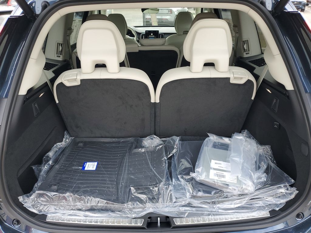 New 2026 Volvo XC90 B6 Ultra 7-Seater SUV