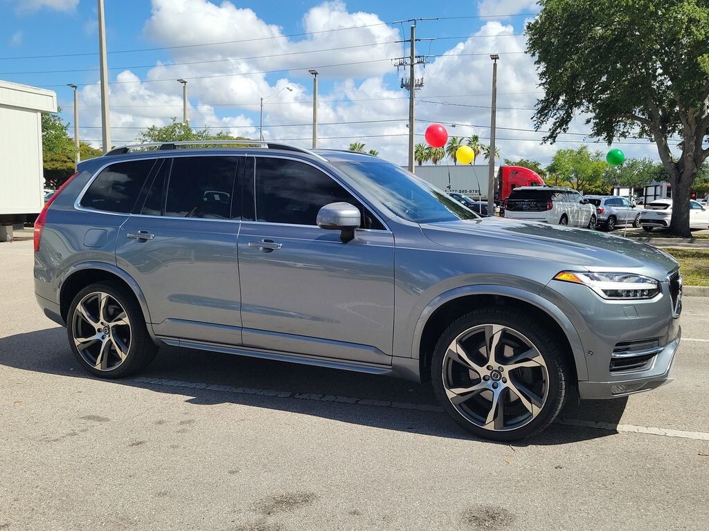 Used 2018 Volvo XC90 Momentum Sport Utility