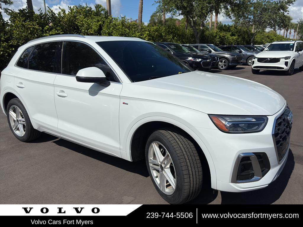 2024 Audi Q5 55 e Premium Plus's photo
