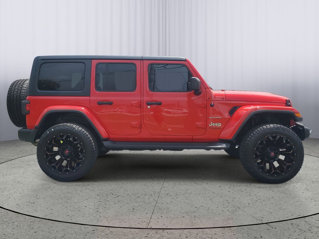 2020 Jeep Wrangler Sahara Unlimited photo 3
