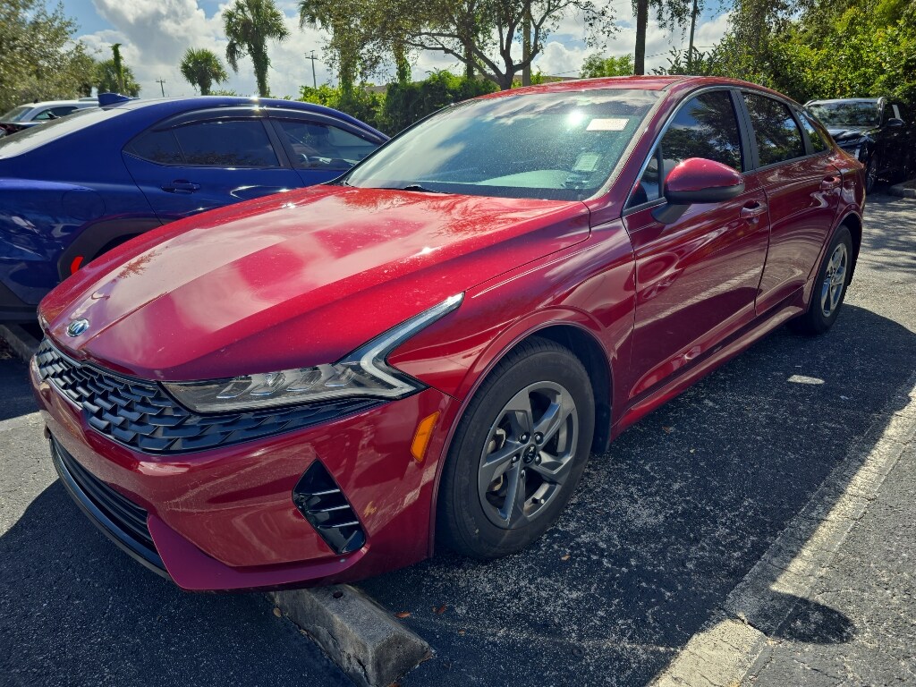 2021 Kia K5 LXS photo 2