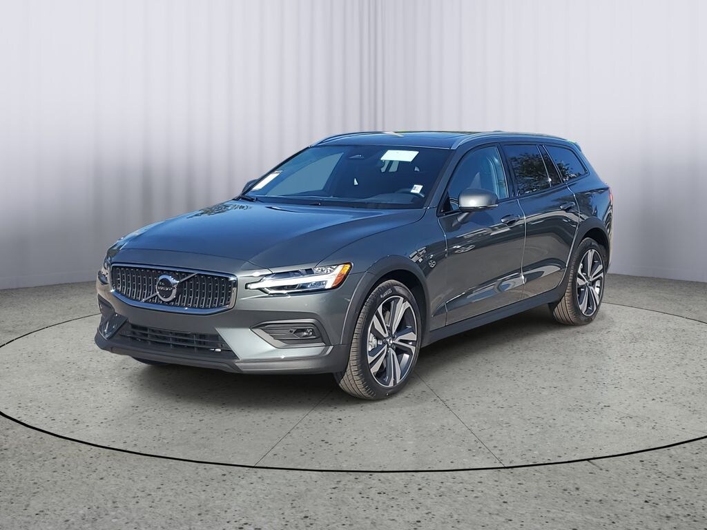 New 2026 Volvo V60 Cross Country B5 Plus Wagon
