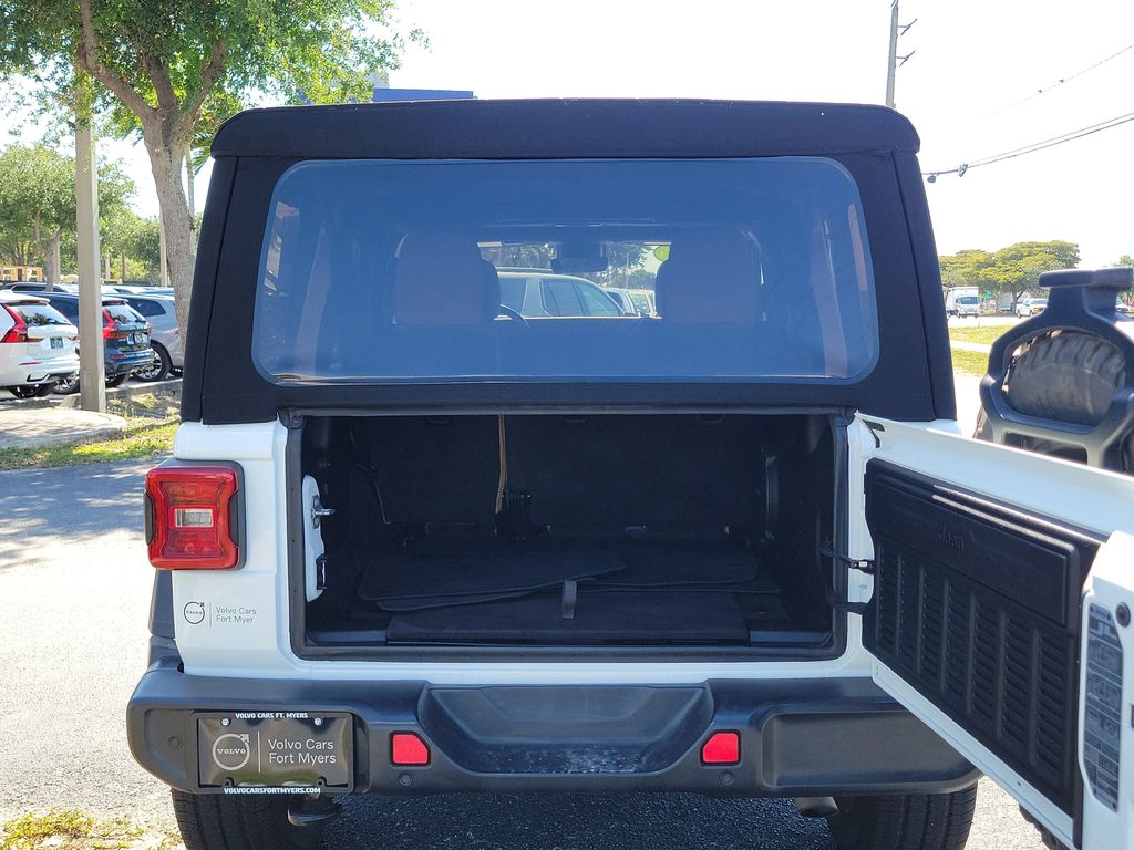 2021 Jeep Wrangler Unlimited Willys - Photo 14