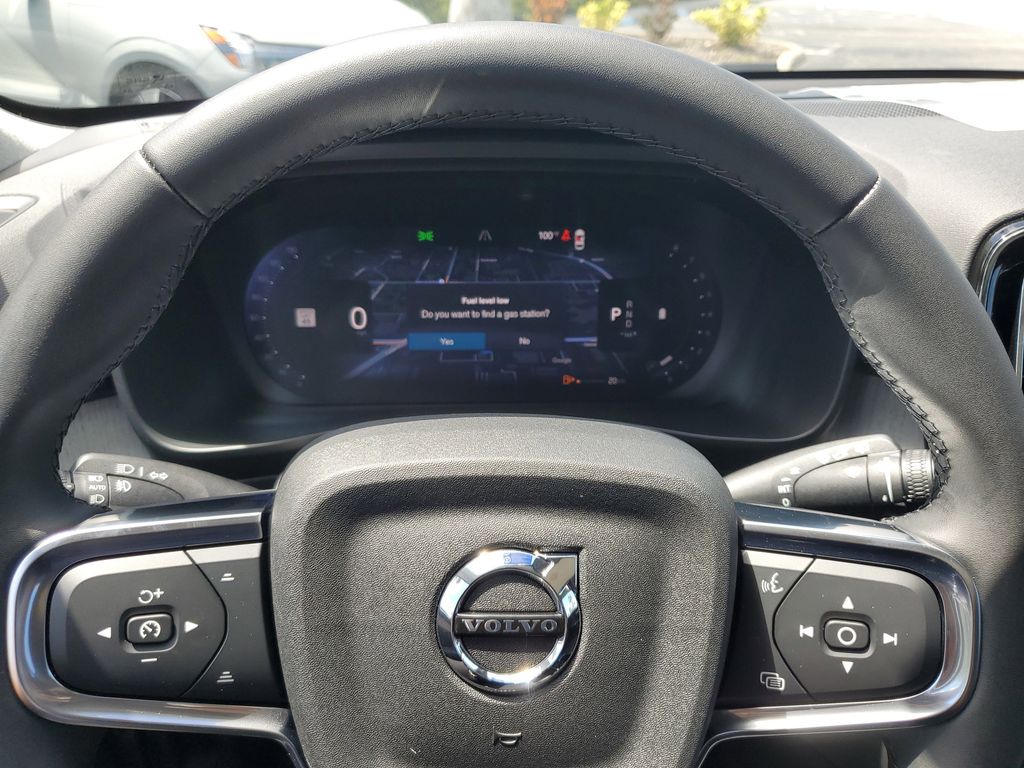 2026 Volvo XC40 Ultra - Photo 14