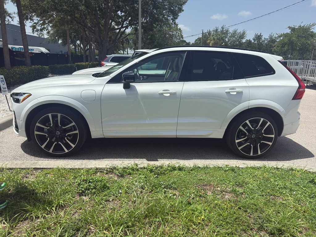 Used 2025 Volvo XC60 Ultra Sport Utility