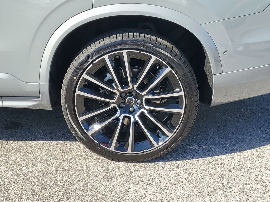 New 2026 Volvo XC90 B6 Ultra Dark Theme 7-Seater SUV