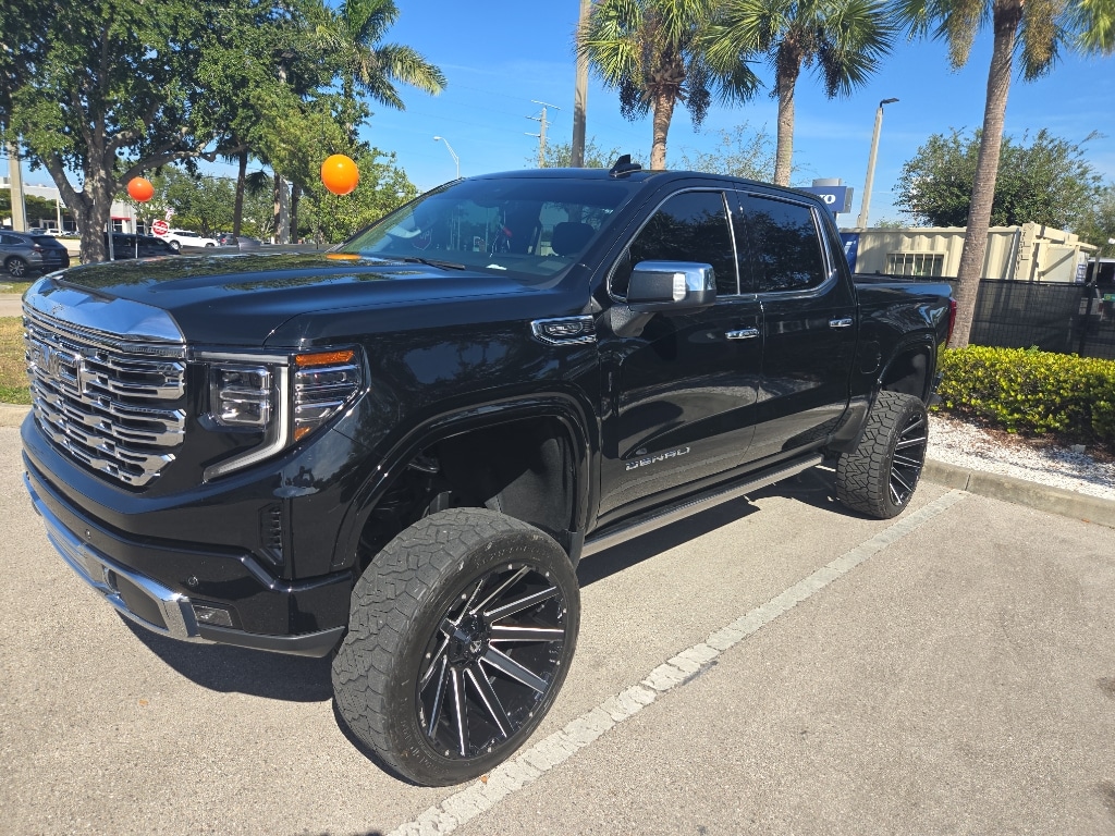 Used 2023 GMC Sierra Denali 1-Owner No Accidents Crew Cab